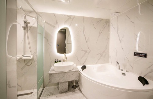 Naedang-dong Hotel | Daegu Bangogae Hotel Goblin