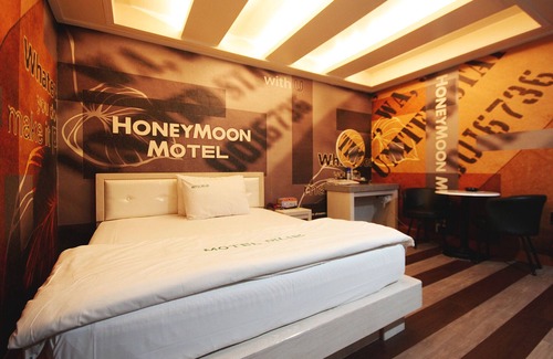 Seongnae-dong Hotel | Daegu Dongseong-ro Honeymoon