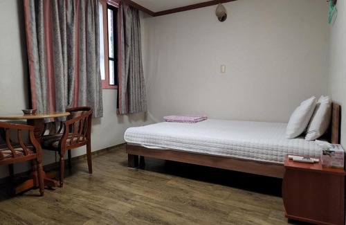 Busanjin Hotel | Daeho Motel