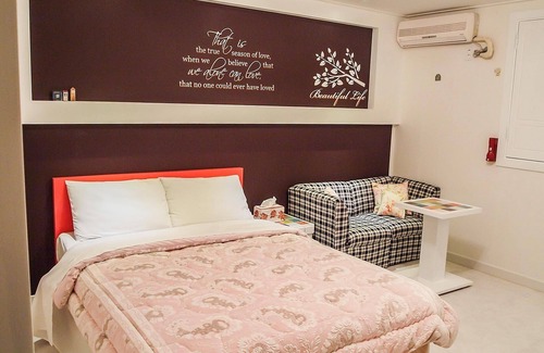 Bongmyeong-dong Hotel | Daejeon Cherry