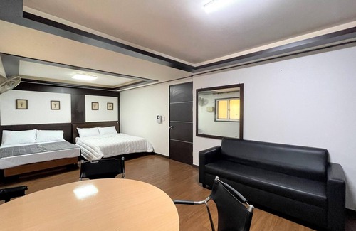 Jung-gu Hotel | Daejeon Yucheon Full House