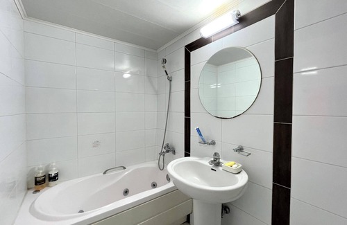 Jung-gu Hotel | Daejeon Yucheon Full House