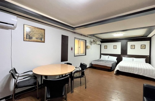 Jung-gu Hotel | Daejeon Yucheon Full House