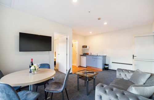 Riccarton Hotel | Daffodil Motel