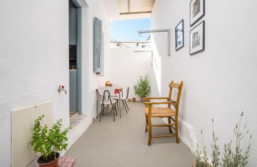 Kardamena Apartment | Dafni Local Style, 1 Min from Main Beach