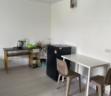 Ban Mai Apartment | Dailyroom C3 by Anna