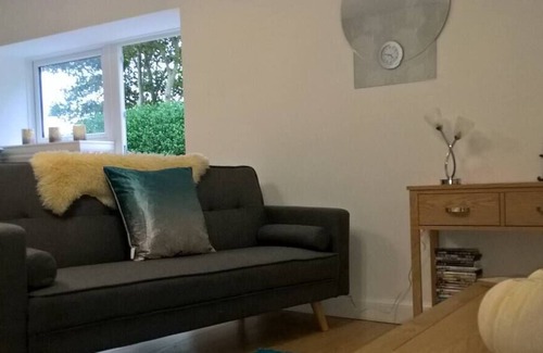 Newton Stewart Apartment | Dairy Cottage, cosy cottage with woodburner.