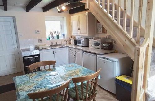 Llangeler House | Dairy Cottage Newcastle Emlyn