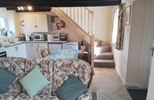 Llangeler House | Dairy Cottage Newcastle Emlyn