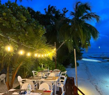 Dhangethi Hotel | Daisy Cottage Dhangethi