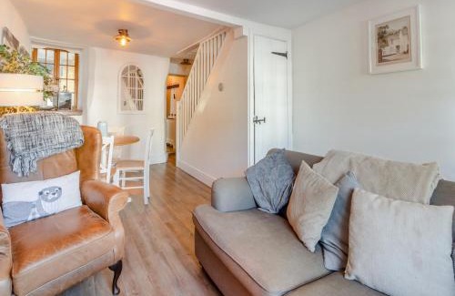 Shaldon House | Daisy Cottage