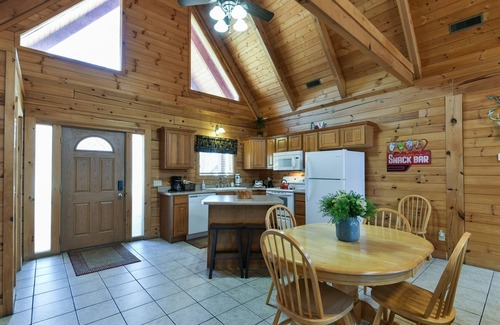 Branson Cedars Cabin | Dakota Lodge in Branson | 2 Bed, 2 Bath