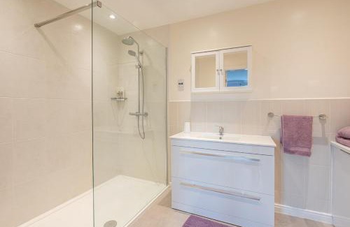 Ilkley House | Dalesway View
