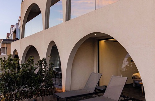 Dali Villa | Dali Shijiushan Cliff Seavilla