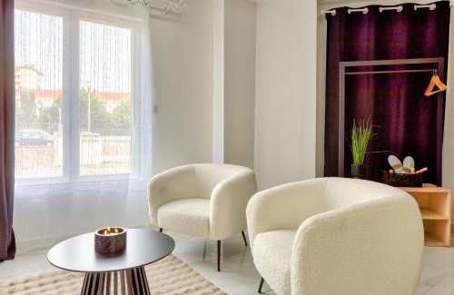 Saint-Charles du Port Apartment | Dalikyda La Tentation Jacuzzi Cinéma élégant