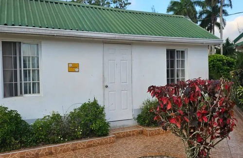 Porus Cottage | Dalkeith Cottages-Magnolia
