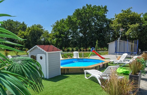 Sallertaine House | Dallas in stock 5 Street J. R.Ewing