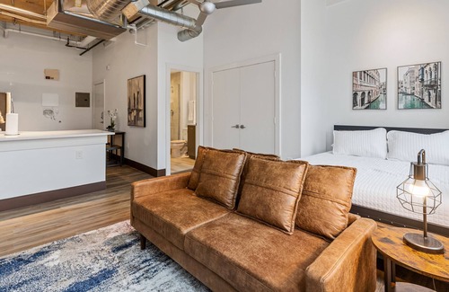 Cedars Apartment | Dallas Loft / 5 Min. to Downtown