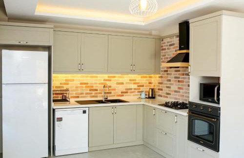 Dalyan City Center Villa | Dalyan Central 4 Bedroom Ensuite Private Villa with Swimming Pool
