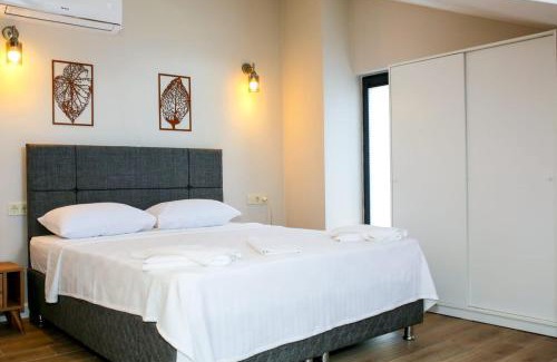 Dalyan City Center Villa | Dalyan Central 4 Bedroom Ensuite Private Villa with Swimming Pool