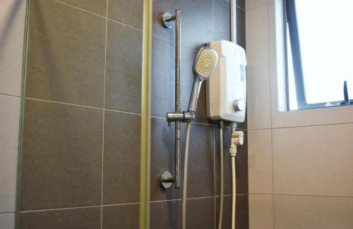 Usj 1 Apartment | DaMen Homestay @SubangHomeStay