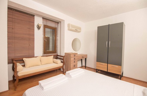 Icmeler City Center Villa | Damla Villa Soğut Village Daily Weekly Rentals