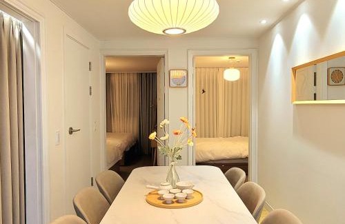 Mangwon-dong Apartment | Dana House