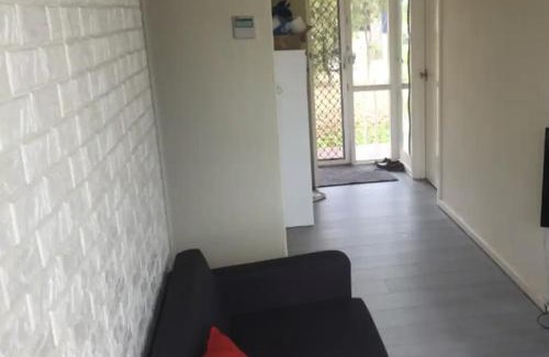 Dickson House | Dana-Private Room in a Shared House-Close to City & ANU-4