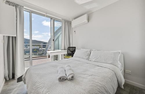 City East Apartment | Dana-Private Room in a shared duplex Apartment -3
