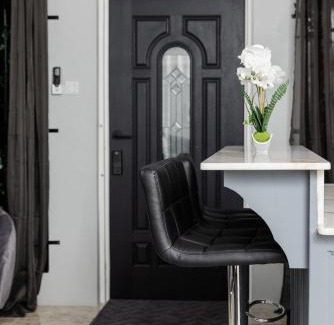 Kingstown Apartment | Dana's Perch - Modern Studio Apartment 1