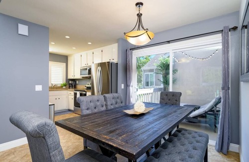 Dana Point Apartment | Dana Stands: Ocean-Side Getaway Walk to Beach + Pool/Hot Tub Access