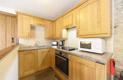 Coleford Cottage | DANBY LODGE, pet friendly, with hot tub in Coleford