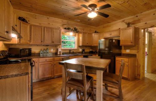 Gatlinburg - Pigeon Forge House | Dancing With The Bears