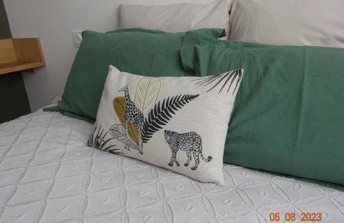 Nogent-le-Rotrou Apartment | Dandy - chambre tout confort centre-ville Nogent-le-Rotrou