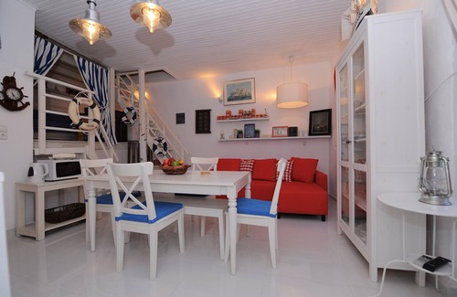 Velanidia Cottage | Dandy Villas Velanidia Sailor's House - Private Maisonette - Sea View