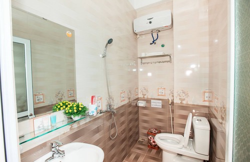 Bai Chay House | Dang Quang Guesthouse