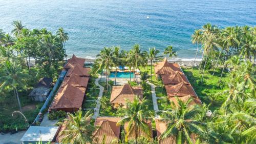 Penuktukan Hotel | Dani Beach Villa - Beachfront Villas in Tejakula