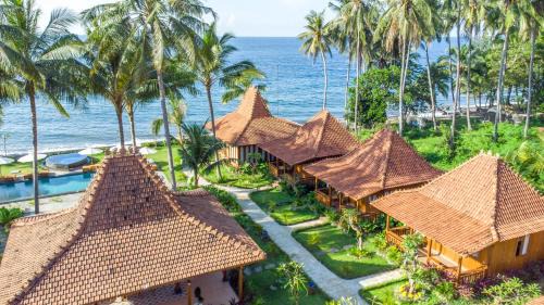 Penuktukan Hotel | Dani Beach Villa - Beachfront Villas in Tejakula