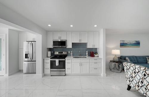 Melaleuca Gardens House | Dania Beach Unit 1 by PMI