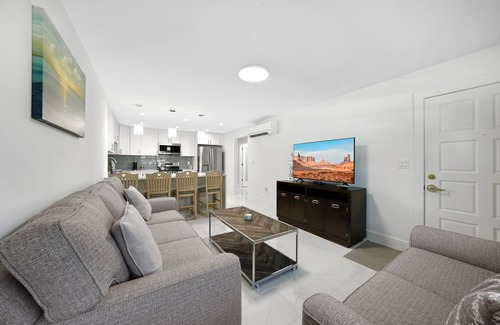 Melaleuca Gardens Apartment | Dania Beach Unit 2 in Dania Beach