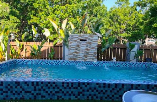Durian Tunggal House | Daniah Homestay Melaka with Pool