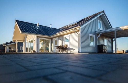 Wangerland House | Danish log house directly at Wangermeer 28 - for a perfect Norsee vacation