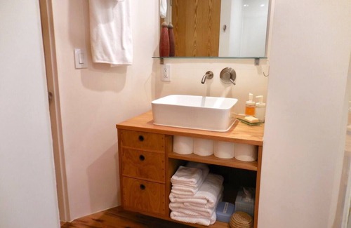 North Campus Apartment | Danish Modern Luxury Spa Junior Suite