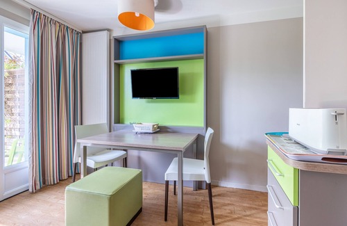 Courseulles-sur-Mer Apartment | Danou - Appartement avec Terrasse