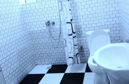 Amasaman House | Danson Lodge Guest House