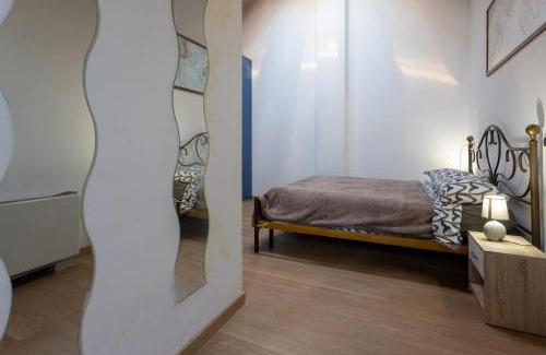 Novara Apartment | Dante's SkyLoft - Appartamento loft Novara STAZIONE
