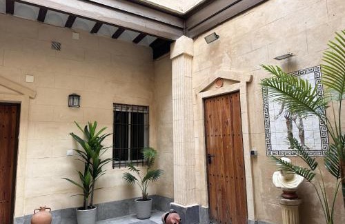 Jerez de la Frontera Old Town Apartment | Dante Suite - Ole Solutions
