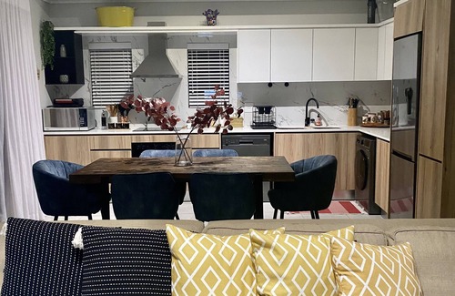Greater Johannesburg Metropolitan Area Apartment | Dante’s Executive Penthouse