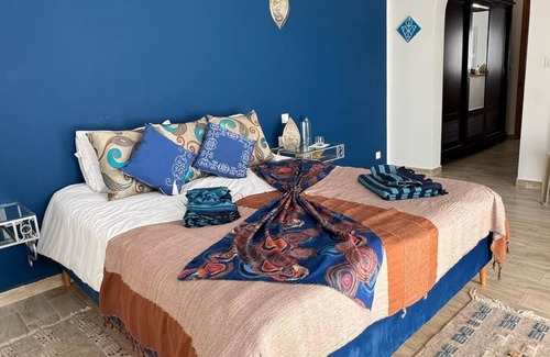 Mezraia Bed & Breakfast | Dar El Kahina Djerba guest house -Suite AZUR- located 300m from the beach