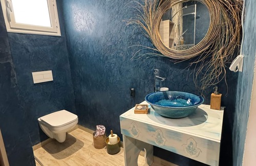 Mezraia Bed & Breakfast | Dar El Kahina Djerba guest house -Suite AZUR- located 300m from the beach